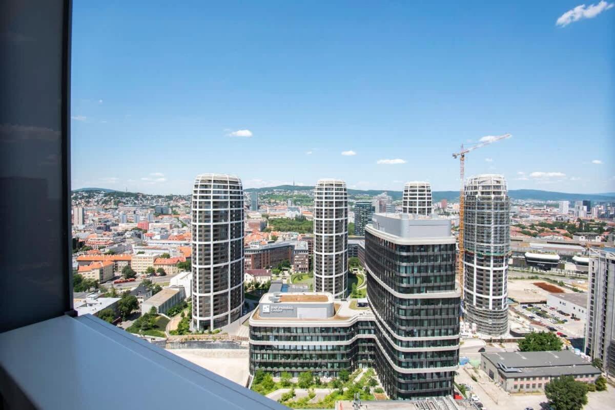 Appartement Luxury 1Bdrm On The 28Th Floor à Bratislava Extérieur photo