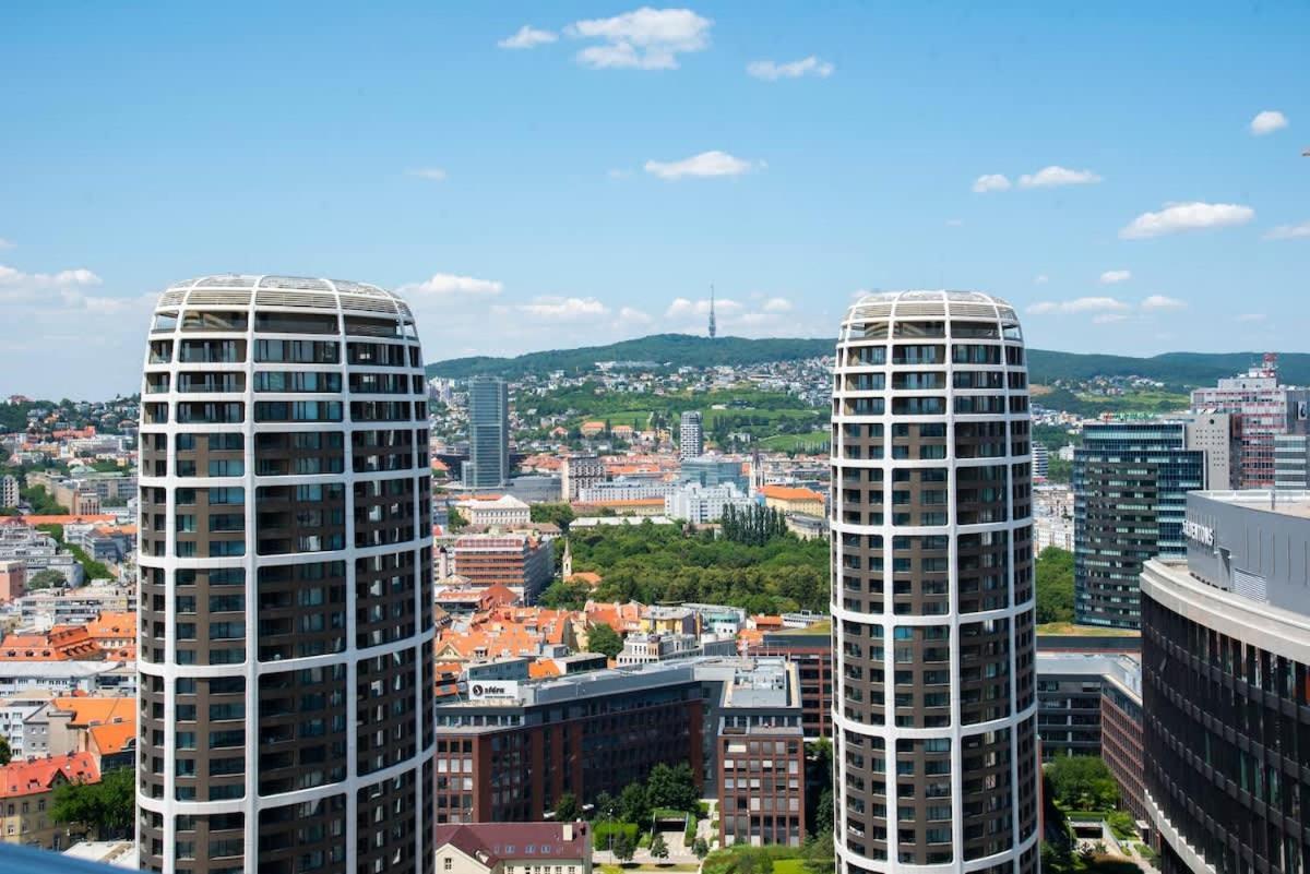 Appartement Luxury 1Bdrm On The 28Th Floor à Bratislava Extérieur photo